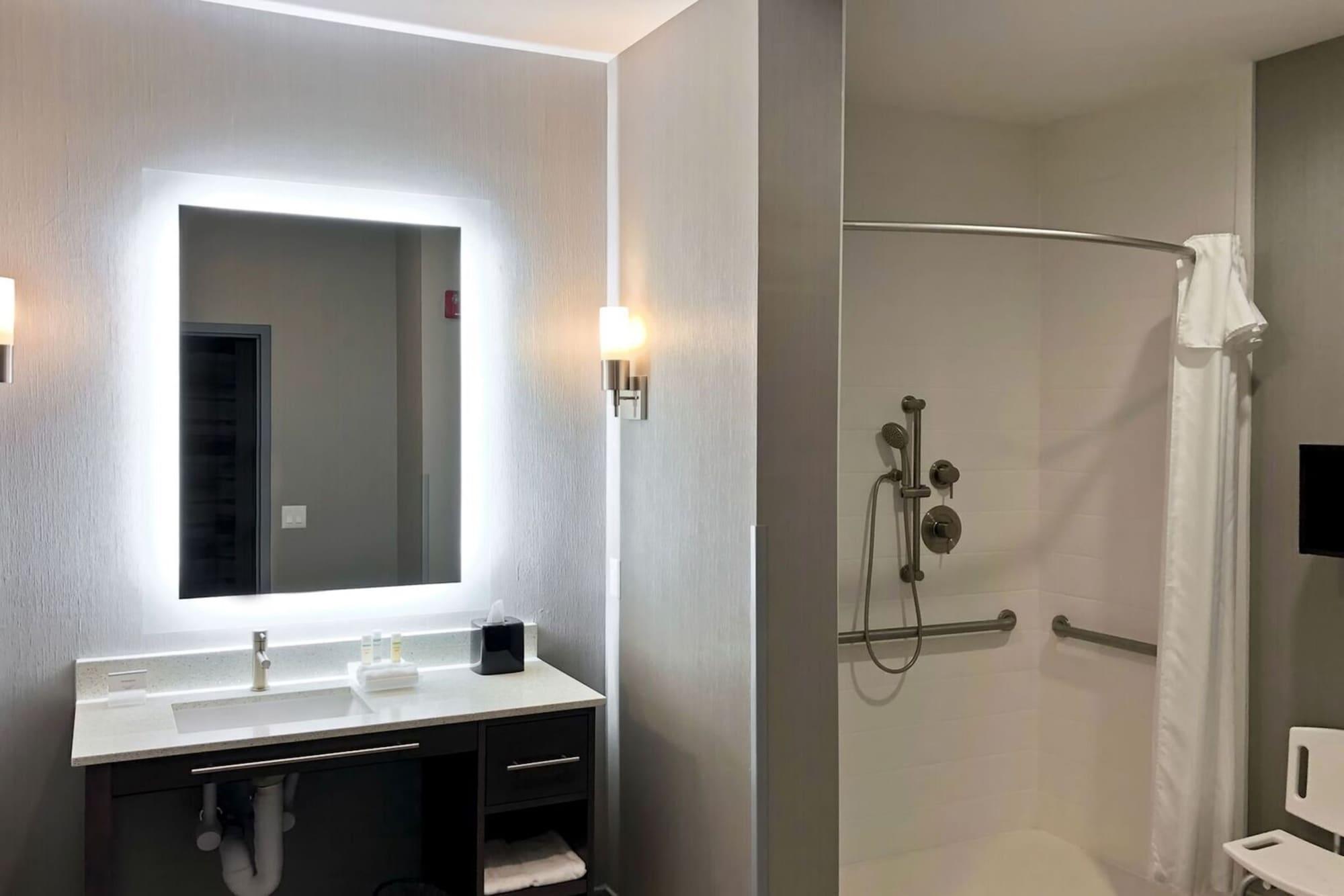 Homewood Suites By Hilton Conroe Extérieur photo